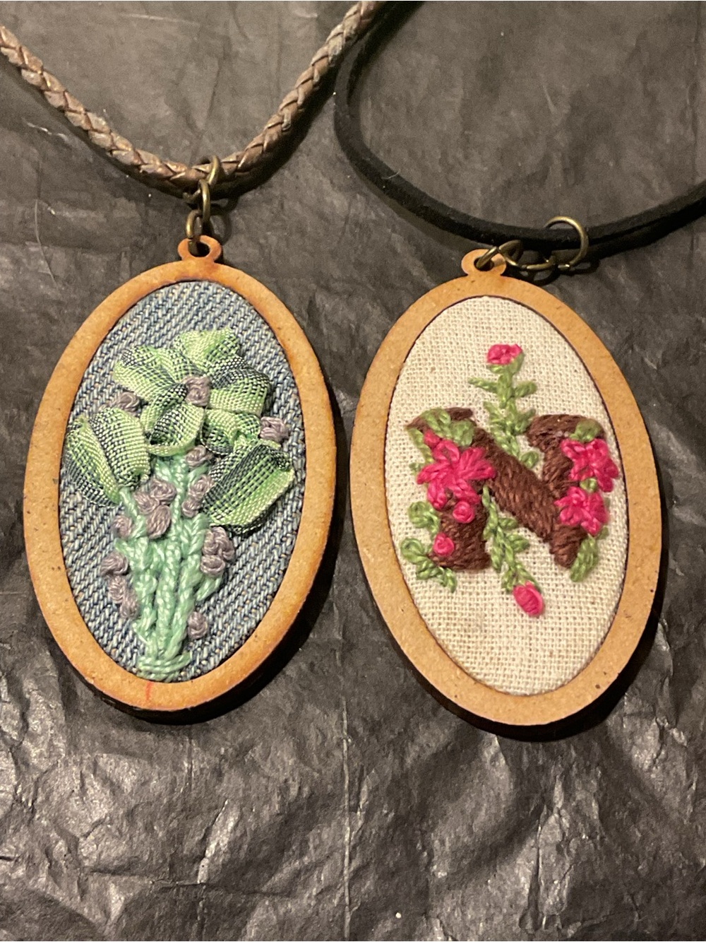 Hand-Embroidered Floral Pendant Wooden  Necklace